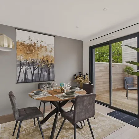 Jolie Maison Moderne - Jacuzzi - Terrasse Pour 4 بيت للعطل *
