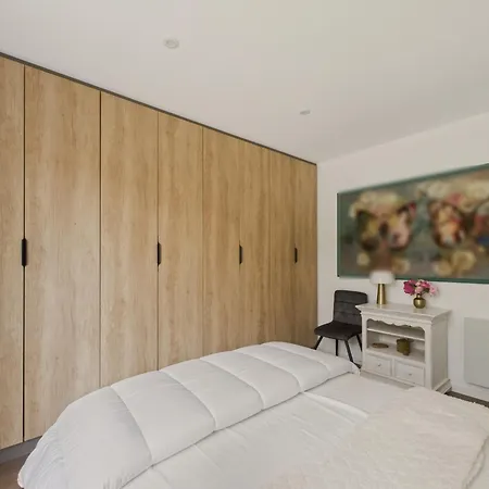Jolie Maison Moderne - Jacuzzi - Terrasse Pour 4 سانت جيل كروا دي فيي