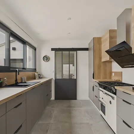 Feriehus Jolie Maison Moderne - Jacuzzi - Terrasse Pour 4