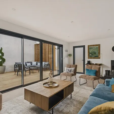 Jolie Maison Moderne - Jacuzzi - Terrasse Pour 4 بيت للعطل *